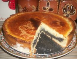 Миниатюра к статье Пирог с маковой внутренностью и сметанным суфле