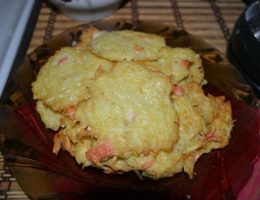 Миниатюра к статье Драники с крабовыми палочками